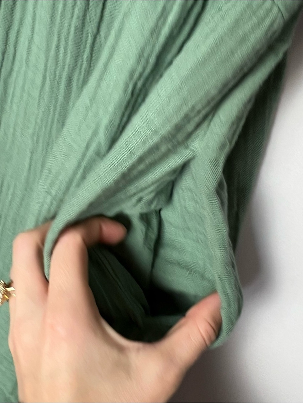 Old Navy Women’s Split-Neck Crinkle Gauze Mini Swing Dress Green Petite Small - Picture 3 of 8